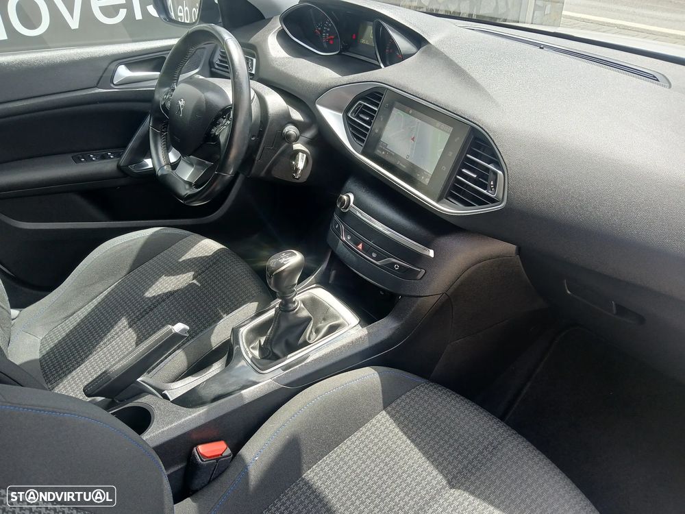 Peugeot 308 SW 1.5 BlueHDi Active - 26