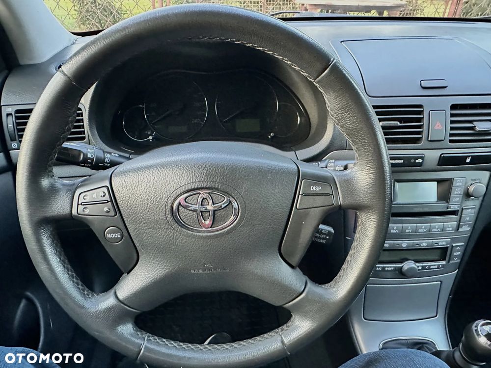 Toyota Avensis 2.0 D-4D Premium - 10