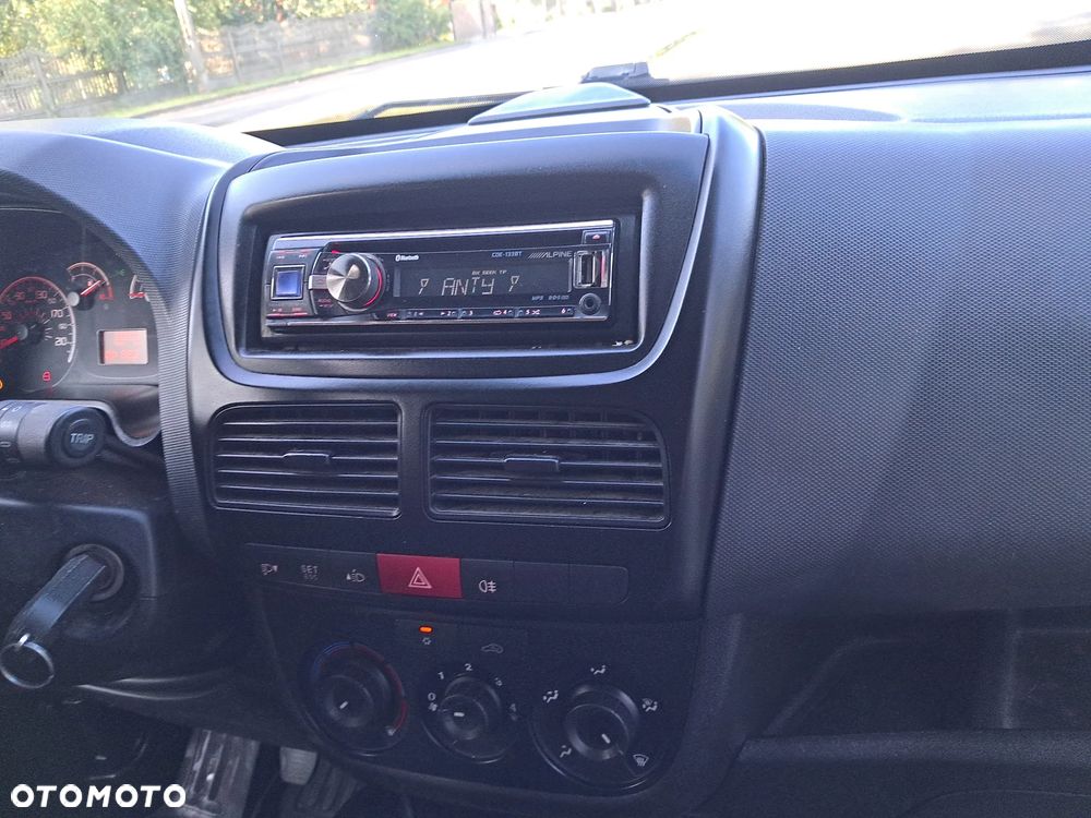 Fiat DOBLO - 17