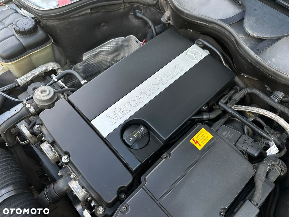 Mercedes-Benz Klasa C 180 Kompressor Classic - 14