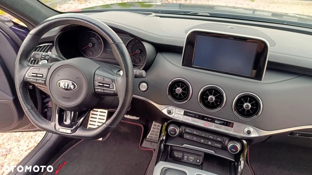 Kia Stinger 3.3 T-GDI AWD GT - 35