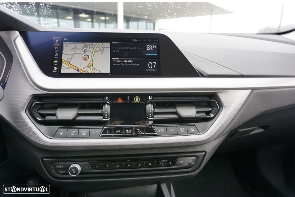 BMW 116 d Line Sport — fotografia 10