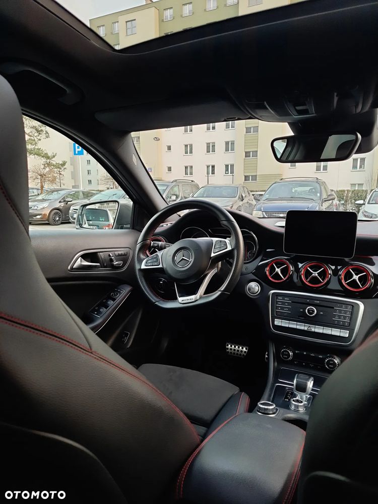 Mercedes-Benz GLA AMG 45 4Matic AMG Speedshift 7G-DCT - 10