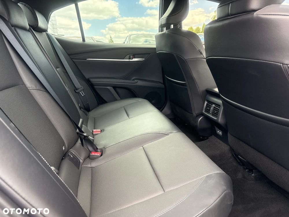 Toyota Camry 2.5 Hybrid Dynamic Force Comfort e-CVT - 9