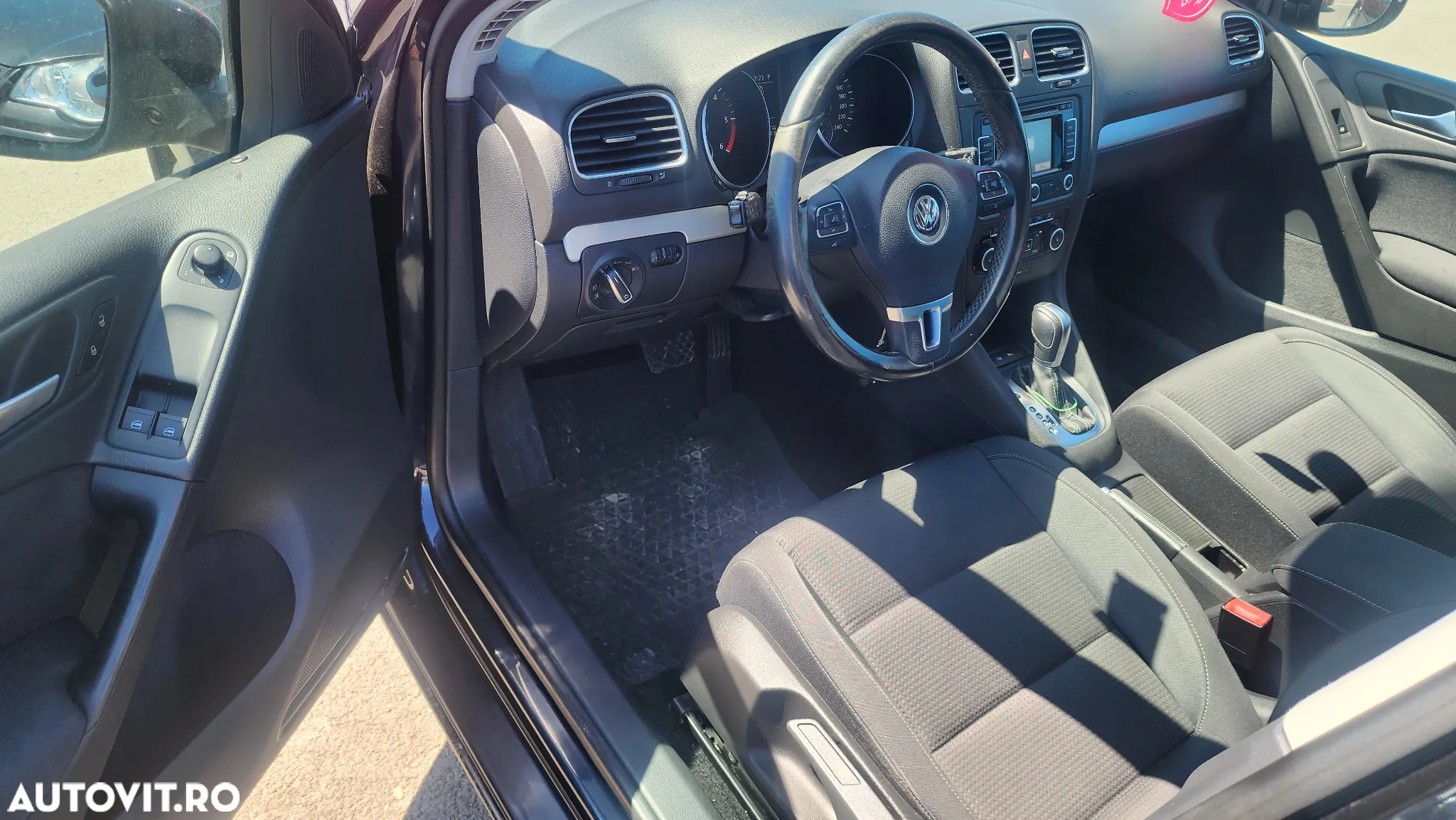 Volkswagen Golf 2.0 TDI DPF DSG Comfortline - 12