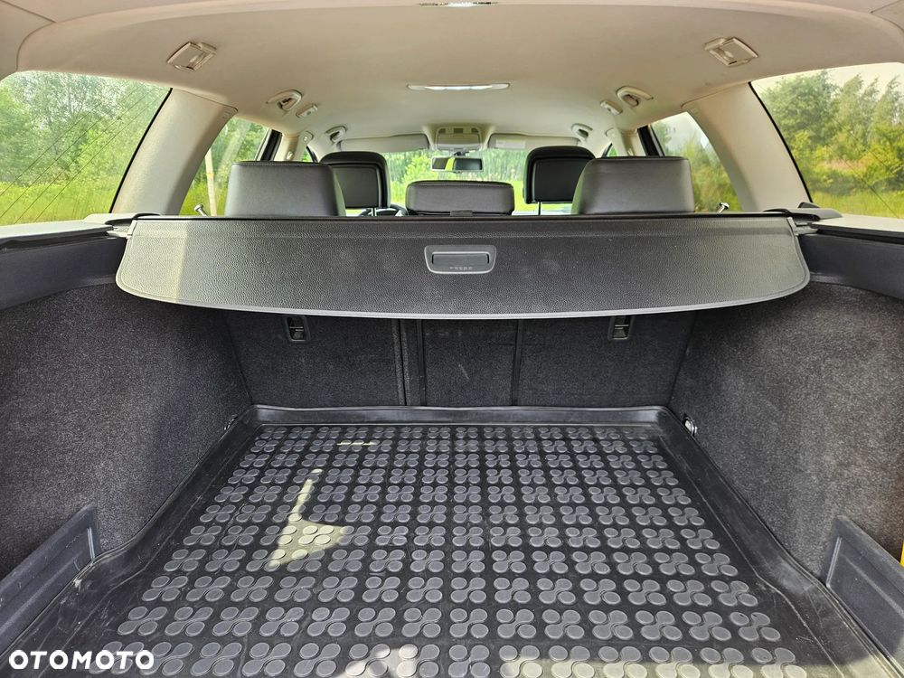 Volkswagen Passat 2.0 TDI Highline - 22