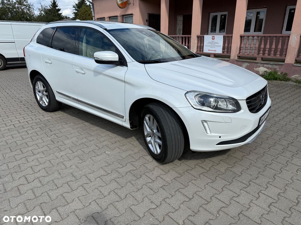 Volvo XC 60 D5 AWD Summum - 2