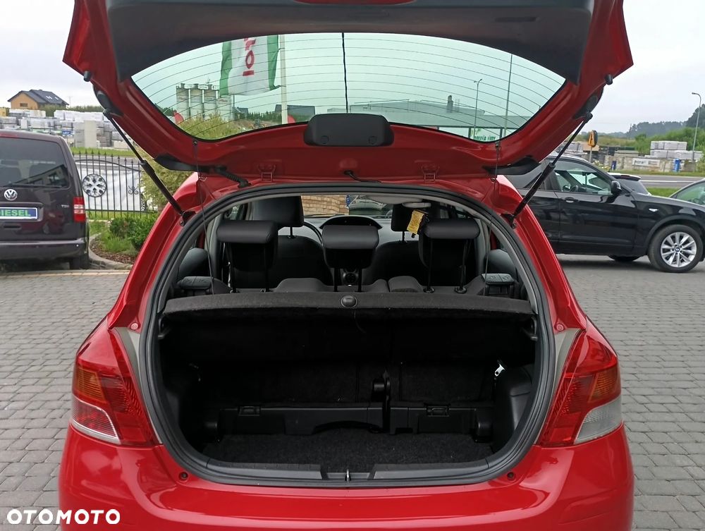 Toyota Yaris 1.4 D-4D Club - 30