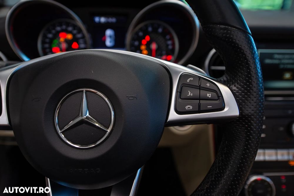 Mercedes-Benz SLC 300 9G-TRONIC - 26
