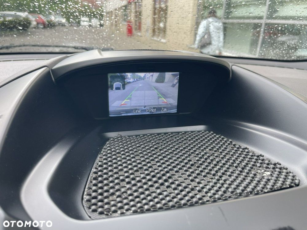 Ford Kuga - 31