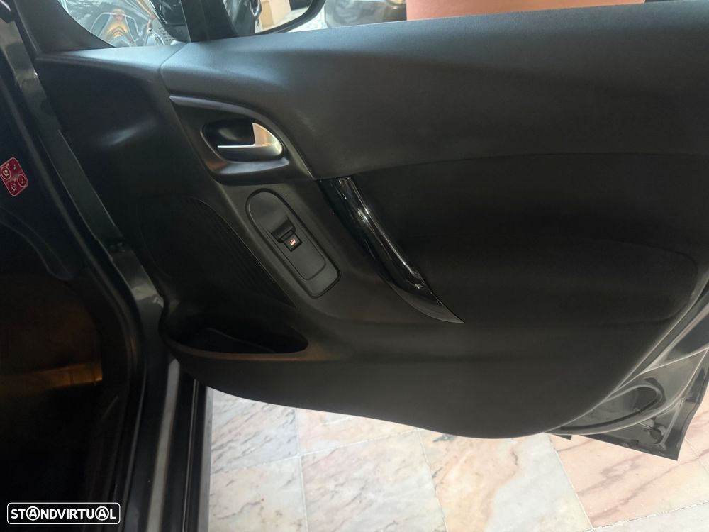 Citroën C3 1.6 BlueHDi Exclusive - 37