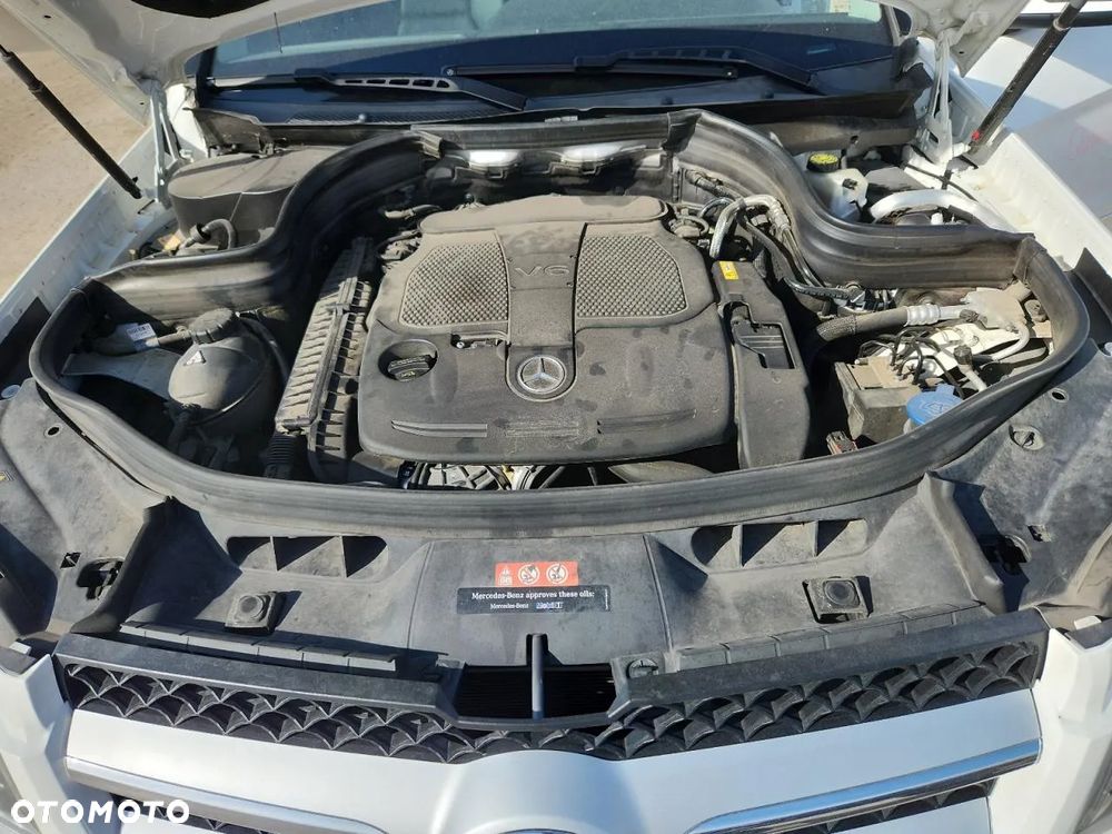 Mercedes-Benz GLK - 12