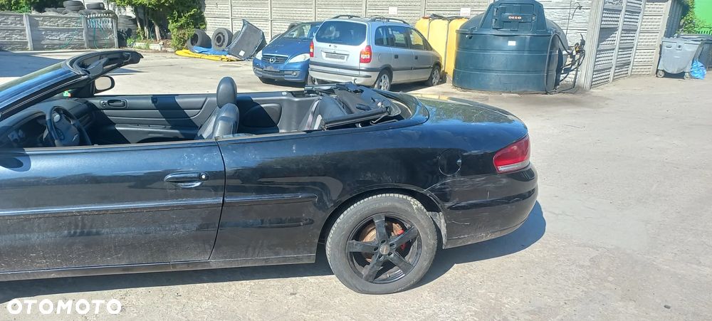 Chrysler Sebring - 5