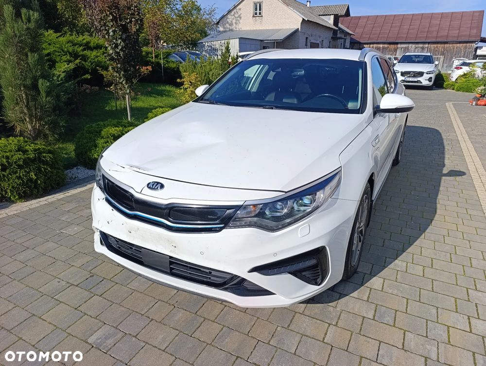 Kia Optima Plug-in Hybrid - 11