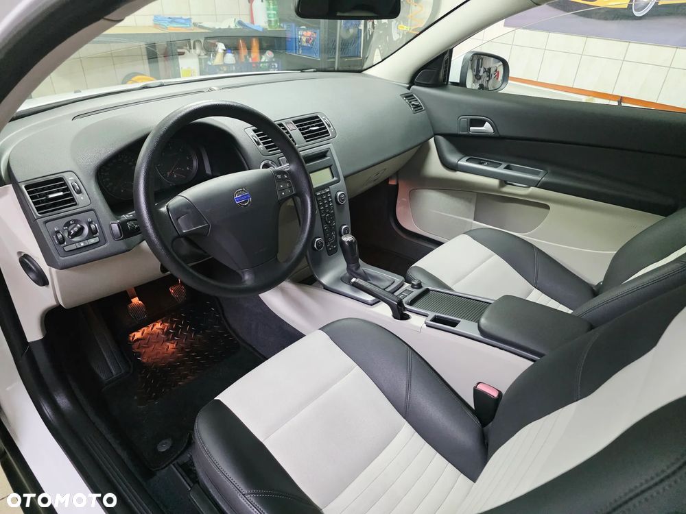 Volvo C30 1.6D DRIVe R-Design Start-Stop - 4