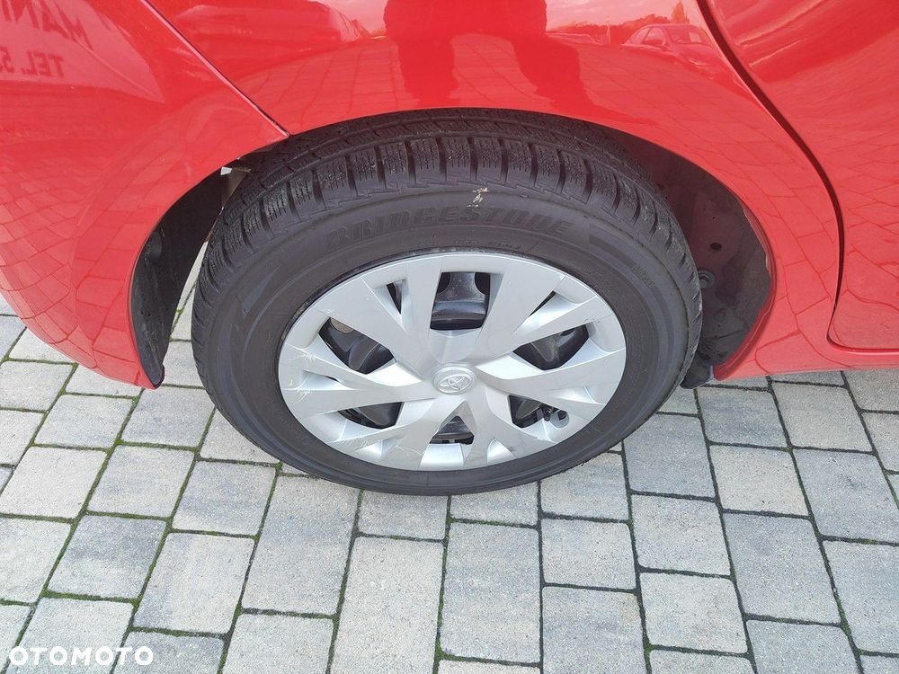 Toyota Yaris - 32
