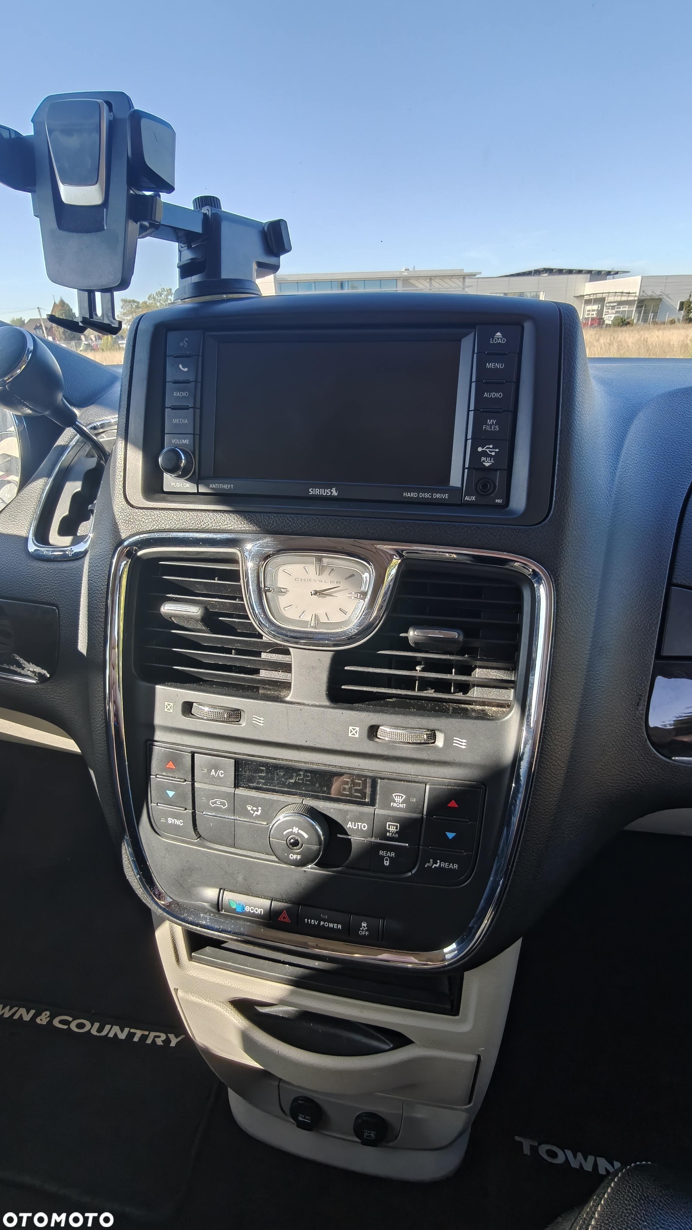 Chrysler Town & Country 3.6 Touring - 18
