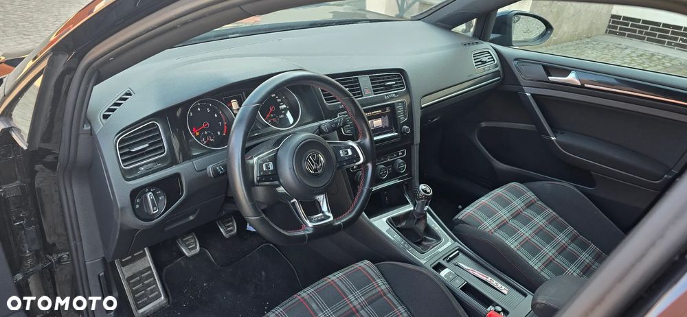 Volkswagen Golf GTI BlueMotion Technology - 11