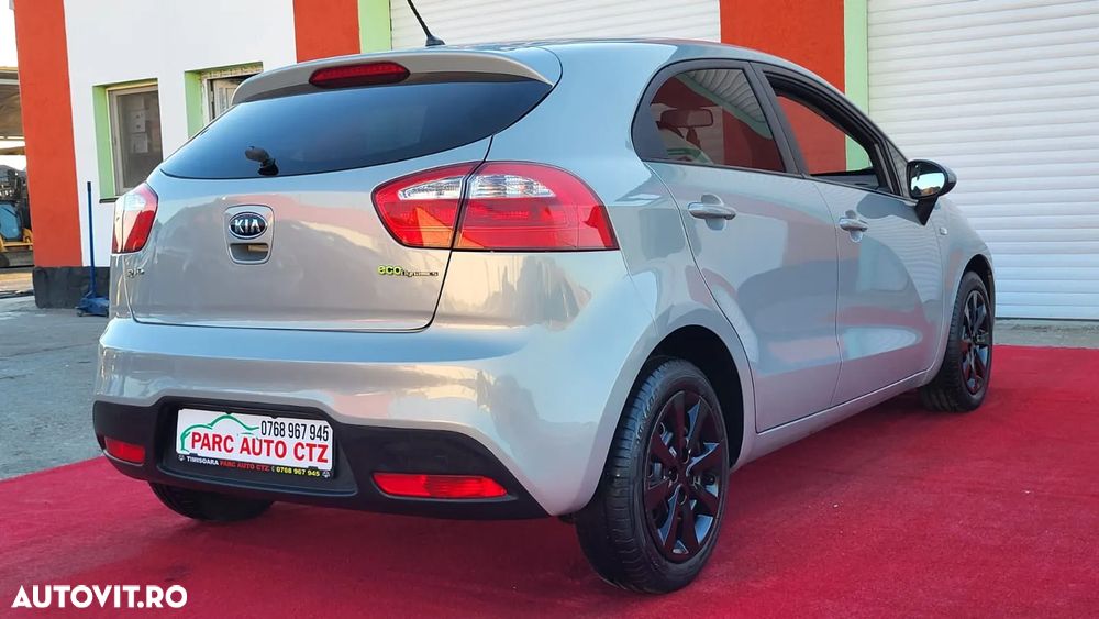 Kia Rio - 7