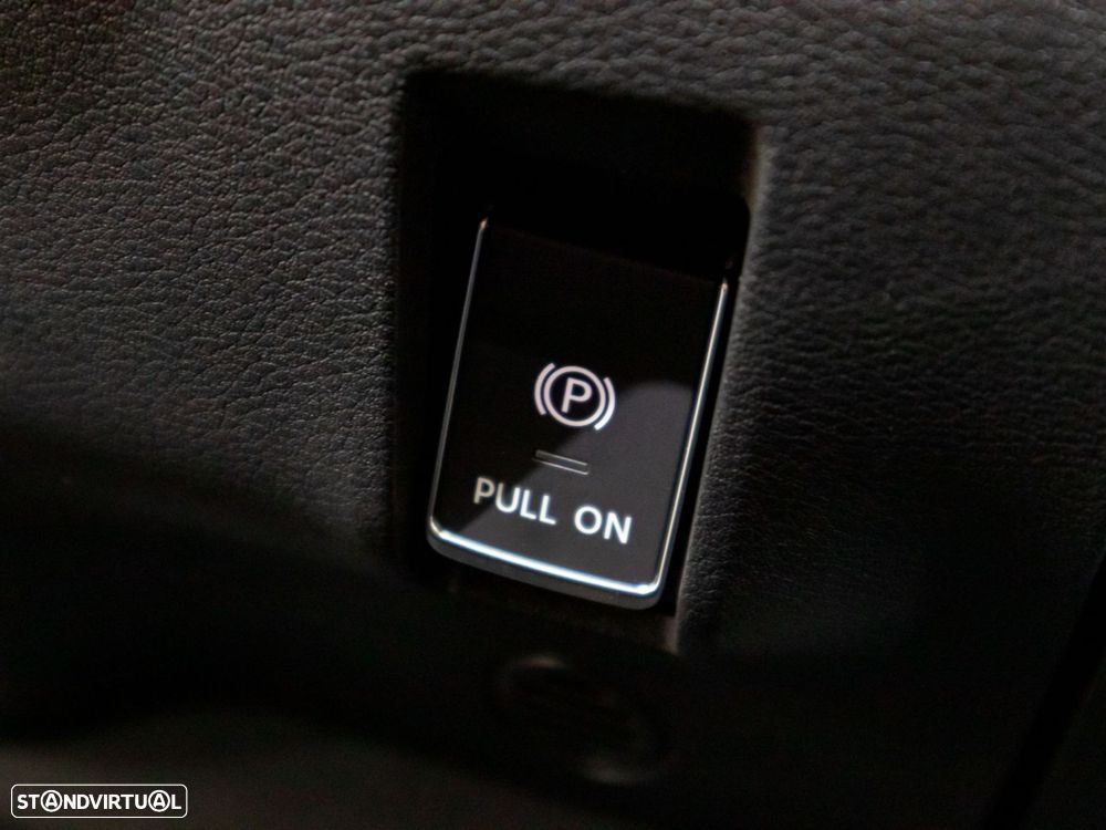 Nissan Ariya 87 kWh Evolve Carr. 22kW + Pack Sport - 11