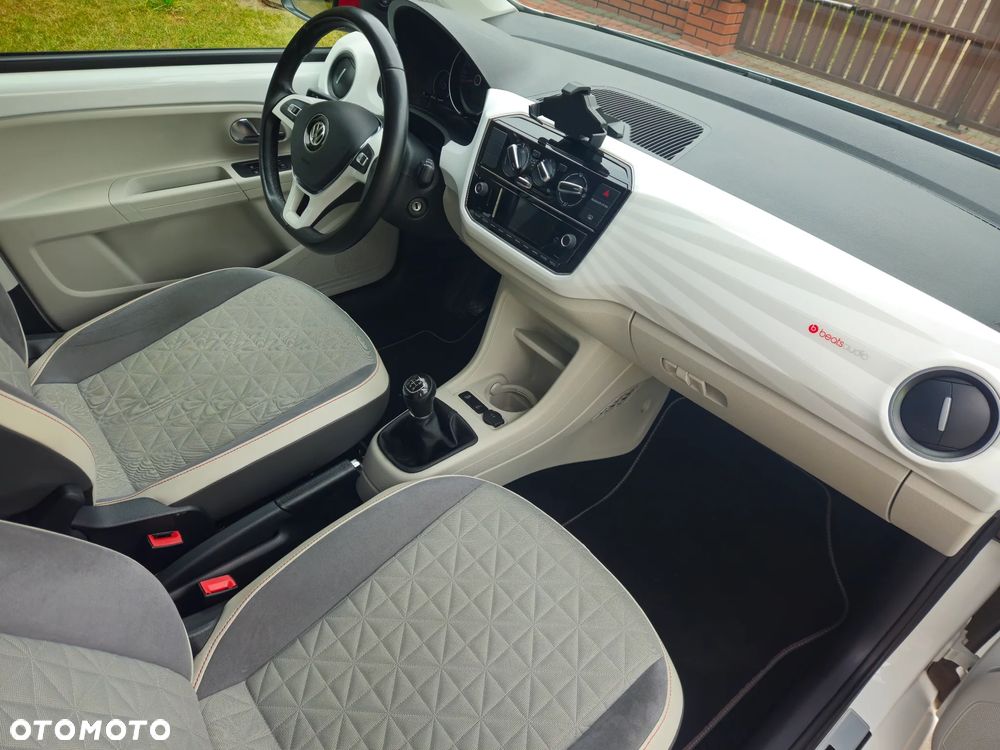 Volkswagen up! beats - 10