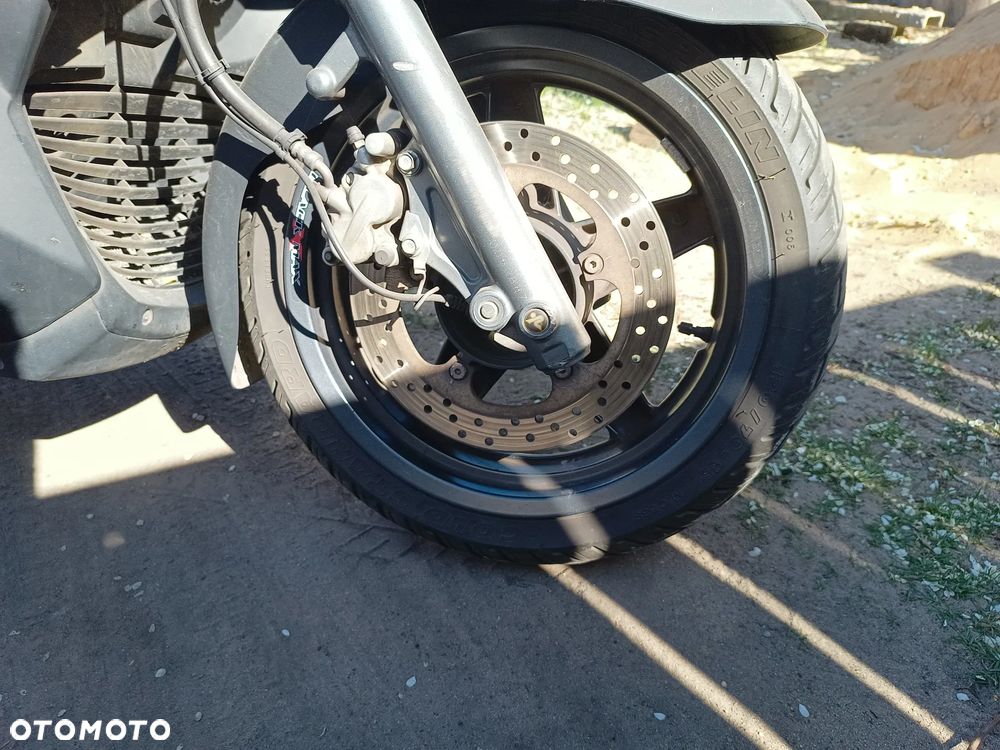 Yamaha X-max - 6