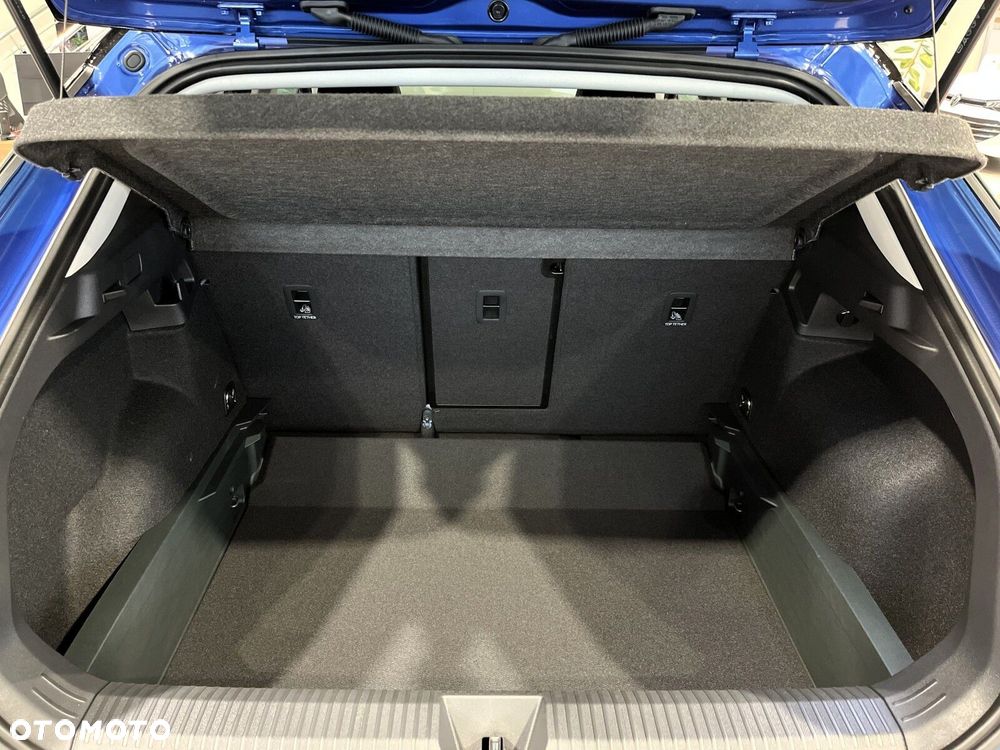 Volkswagen T-Roc 1.5 eTSI Life DSG - 28