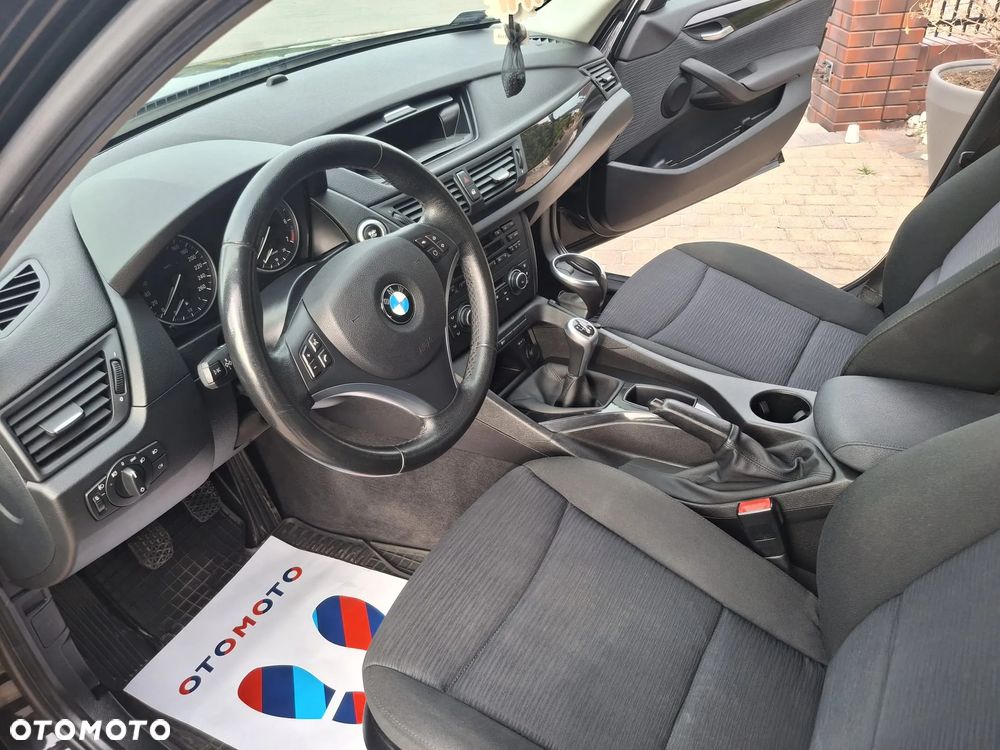 BMW X1 sDrive18i - 9