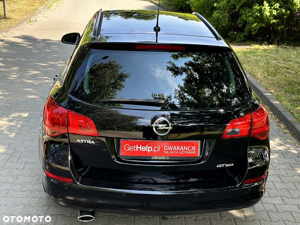 Opel Astra 1.4 Turbo Design Edition - 10