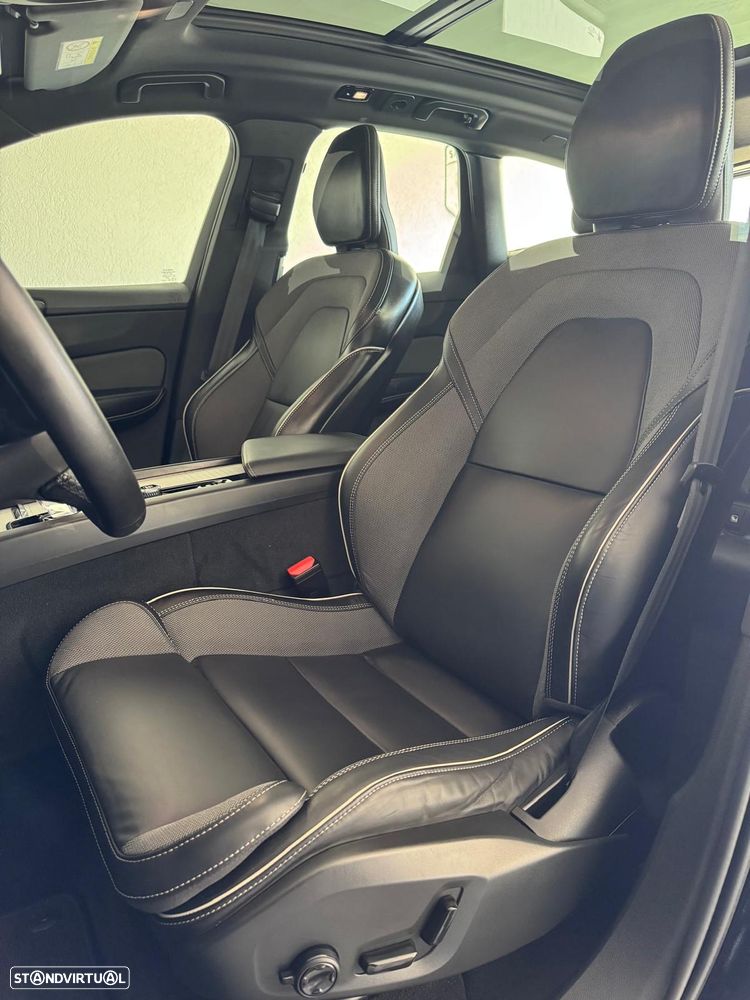 Volvo XC 60 2.0 T6 PHEV Black Edition AWD - 19