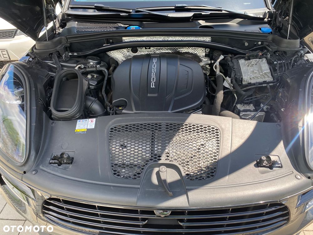 Porsche Macan Standard - 3