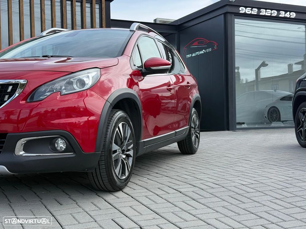 Peugeot 2008 1.2 PureTech Allure - 16