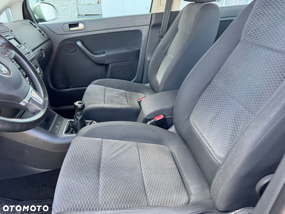 Volkswagen Golf Plus - 12