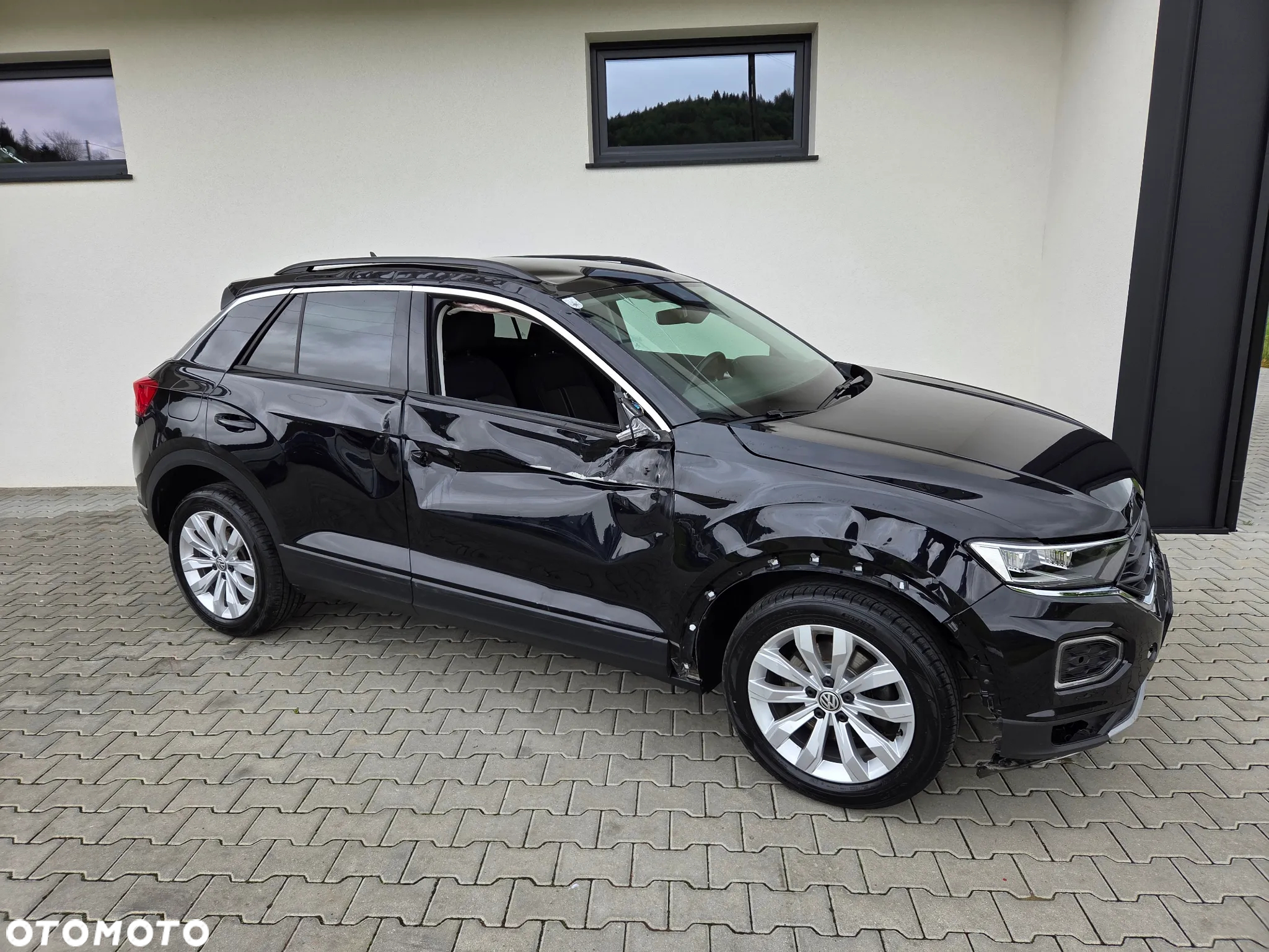 Volkswagen T-Roc - 14