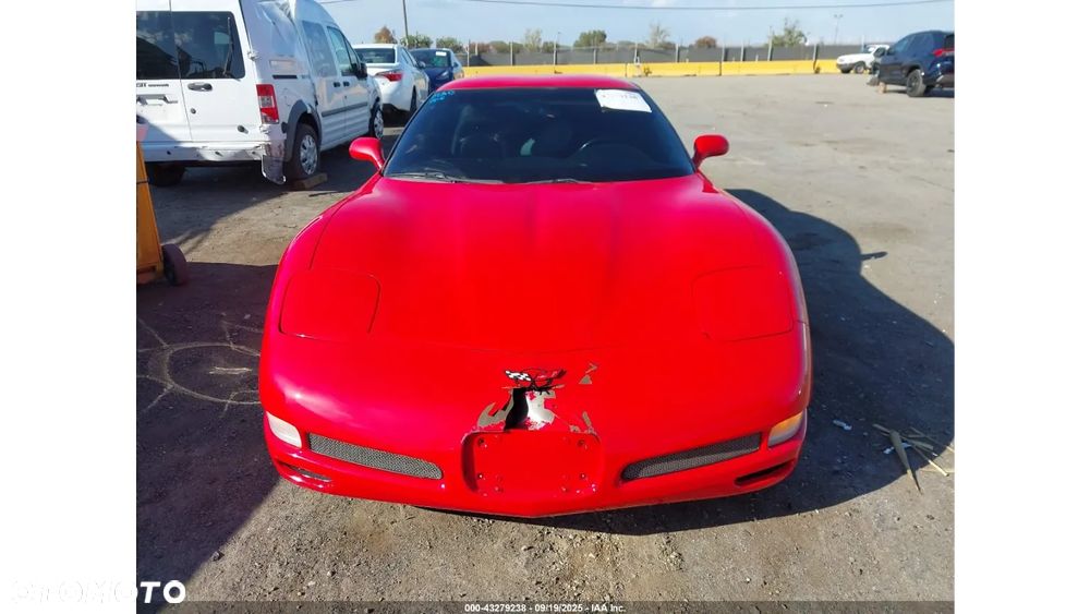 Chevrolet Corvette - 3