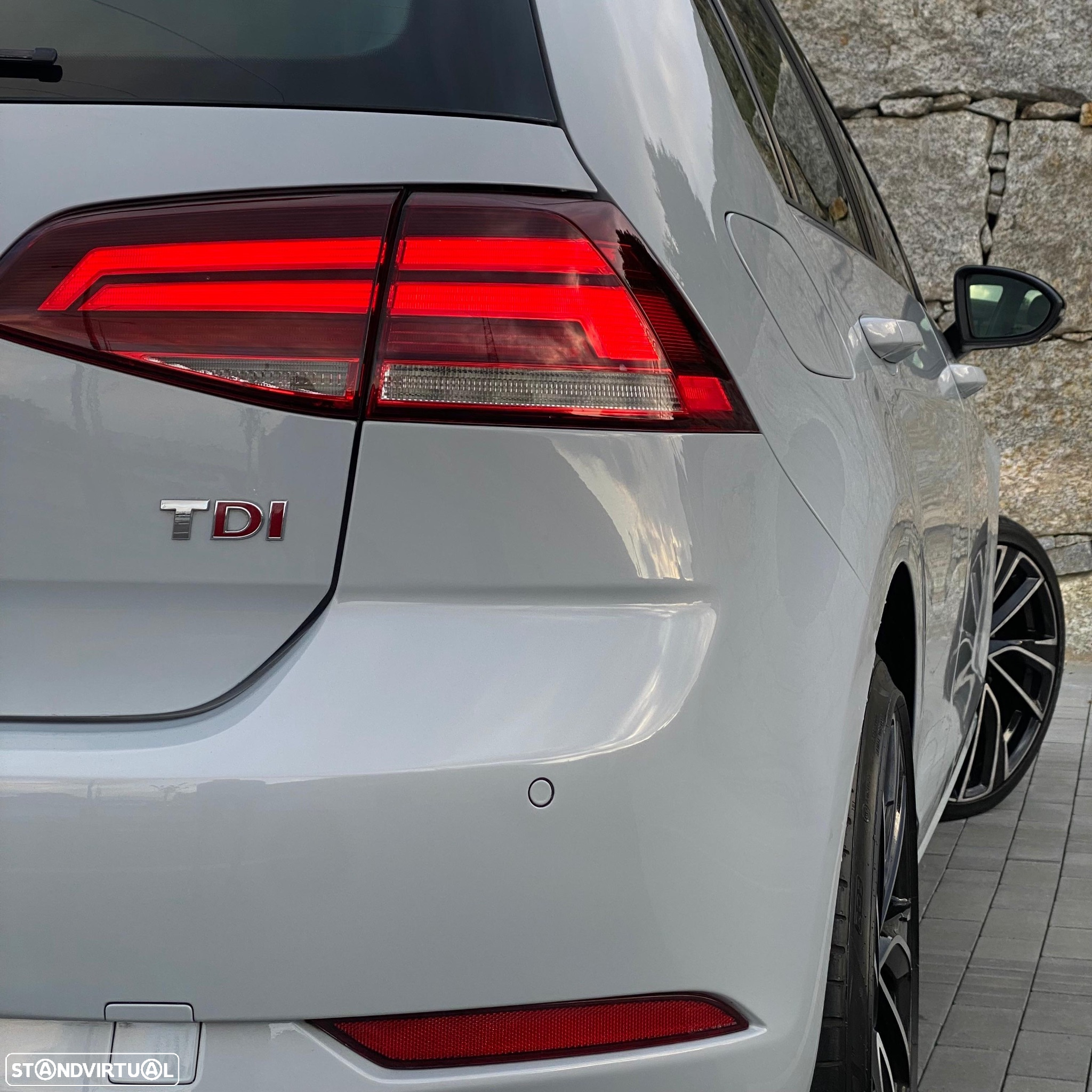 VW Golf 1.6 TDI Highline - 4