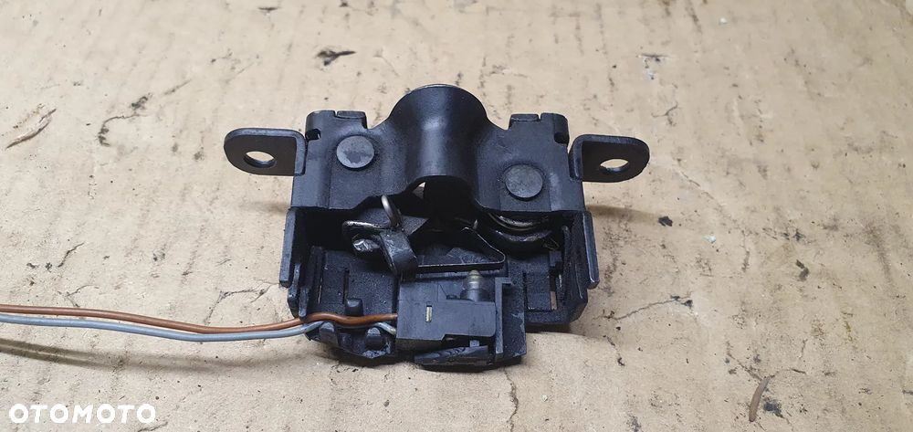 Zamek rygiel maski przód Mercedes ML W163 - 6