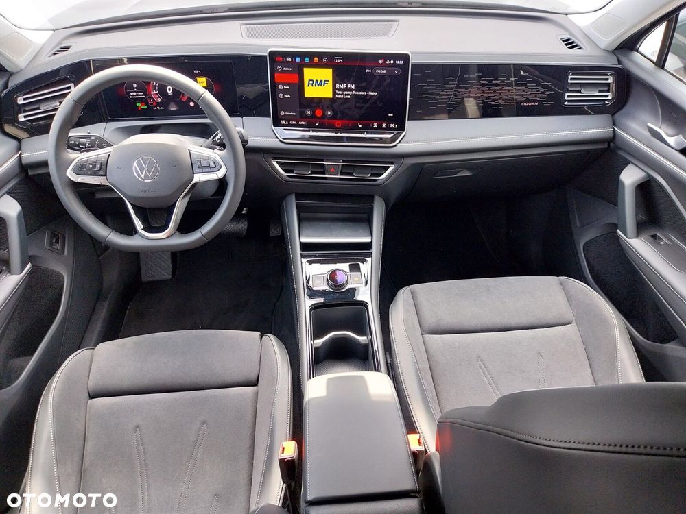 Volkswagen Tiguan - 13