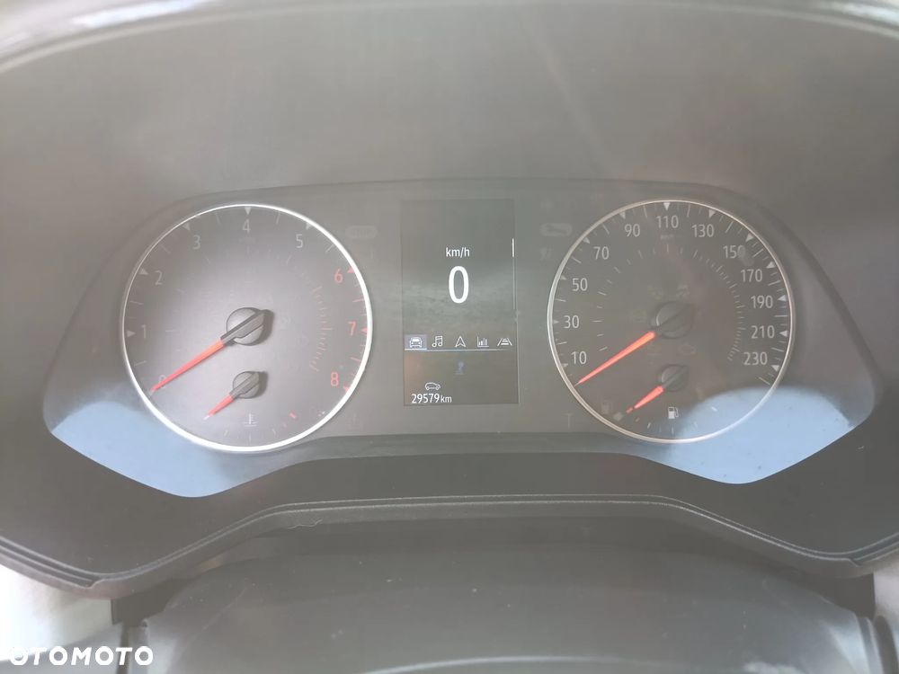 Renault Clio - 11