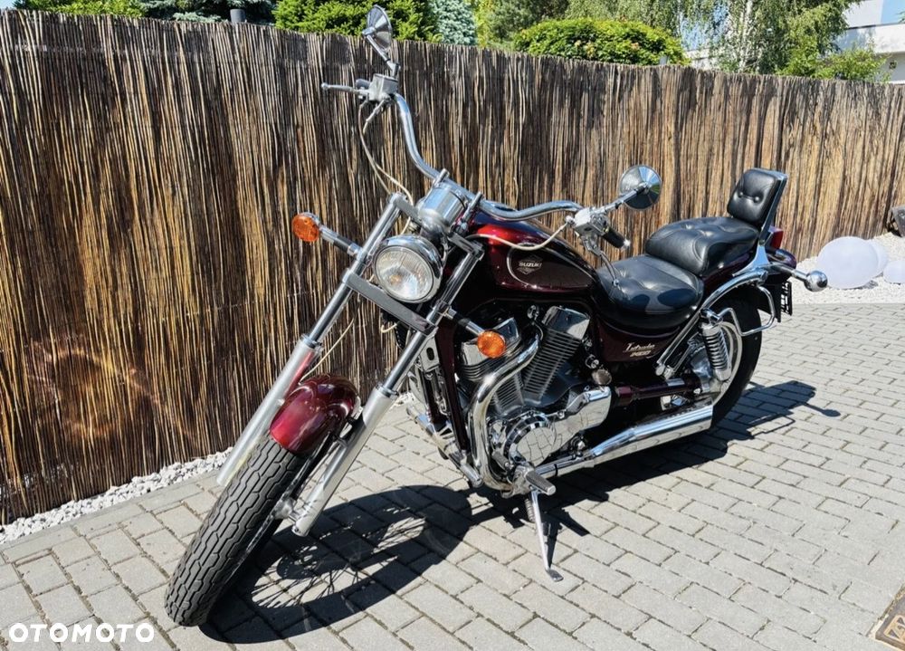 Suzuki Intruder - 2