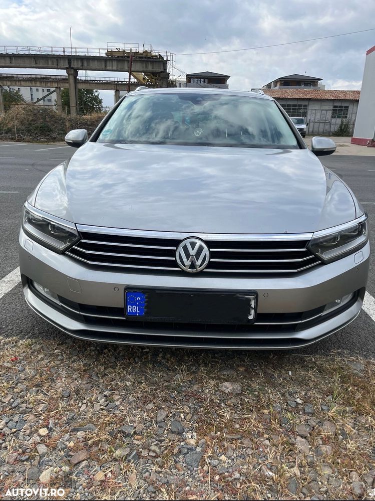 Volkswagen Passat - 2