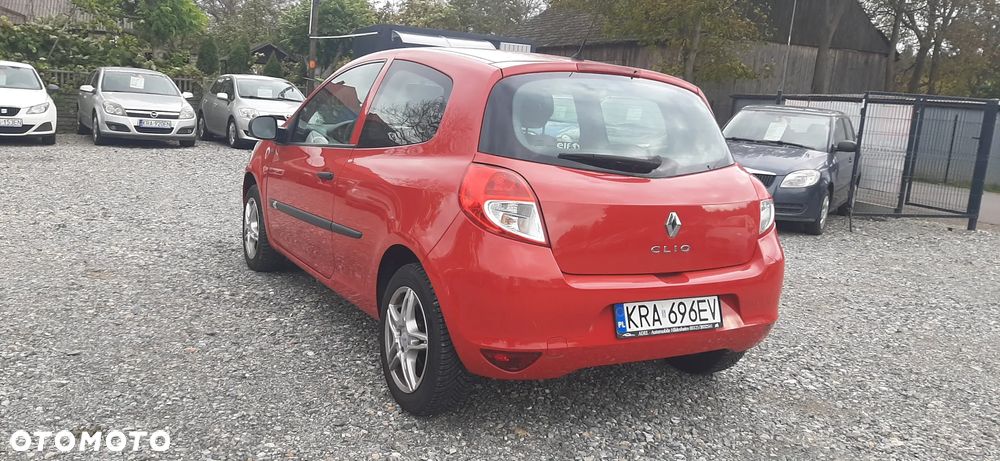 Renault Clio - 13