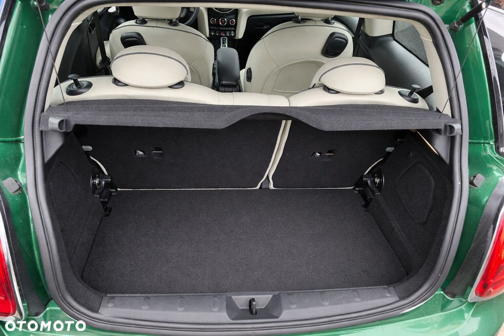 MINI Cooper Classic Trim - 18