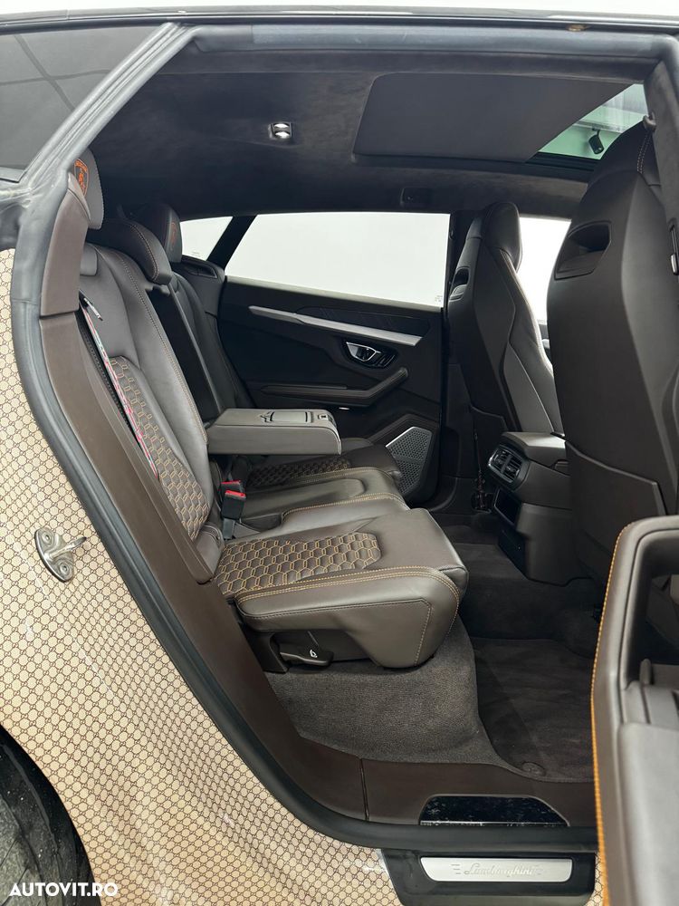Lamborghini URUS Standard - 14
