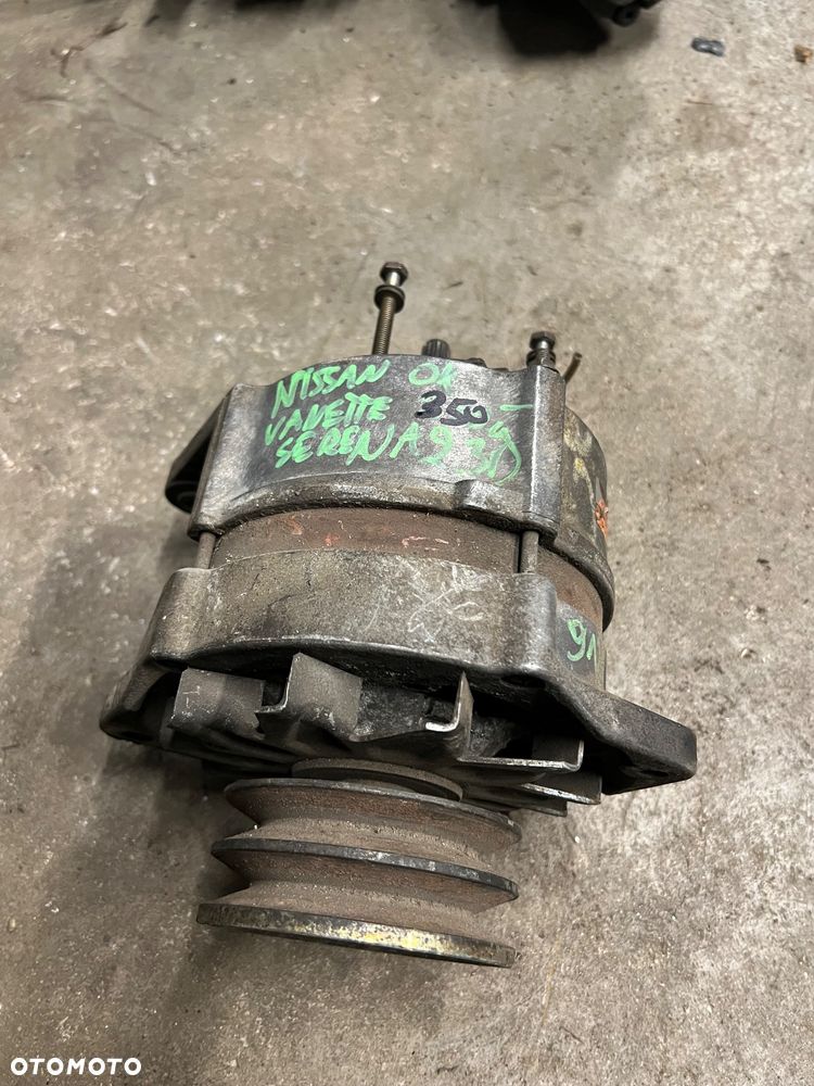 Alternator Nissan vanette serena 2.3d - 4