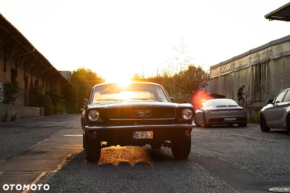 Ford Mustang - 15