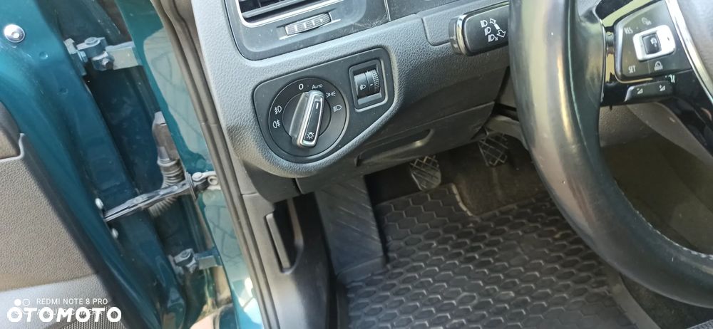 Volkswagen Golf - 23