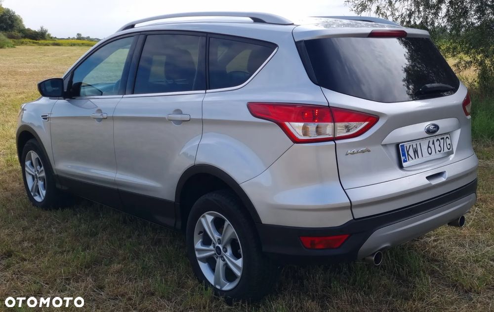 Ford Kuga - 10