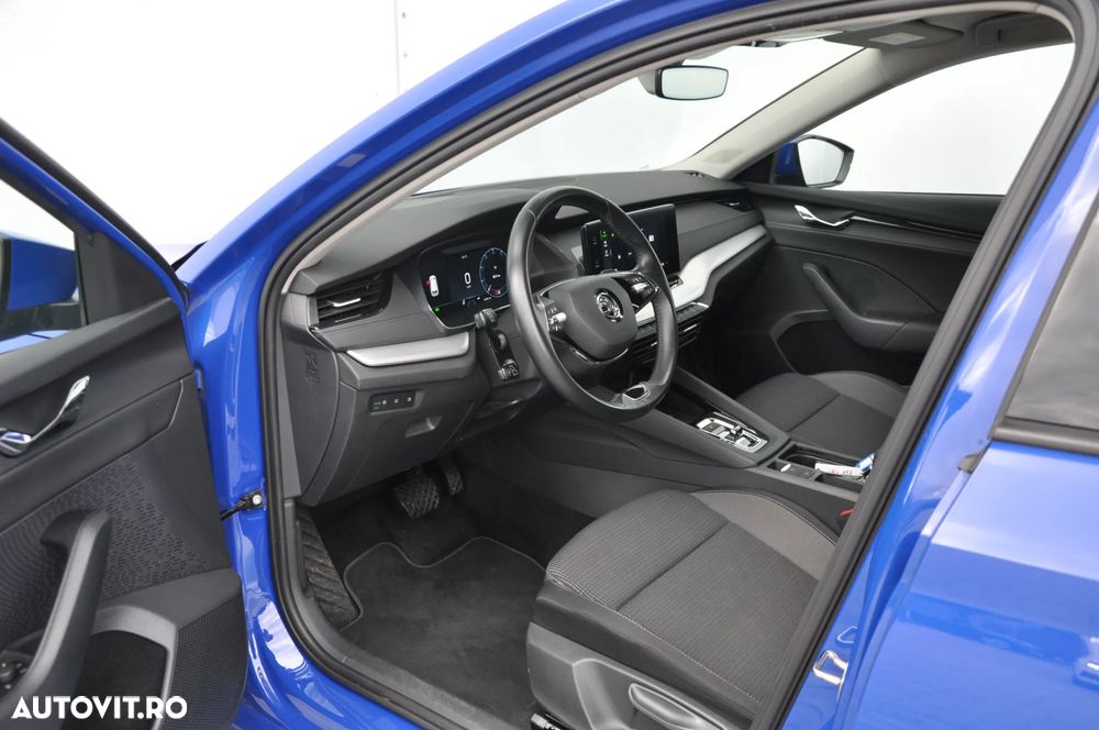 Skoda Octavia Combi 2.0 TDI DSG Ambition - 11