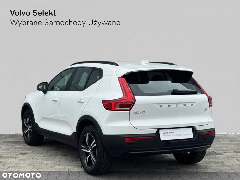 Volvo XC 40 - 9